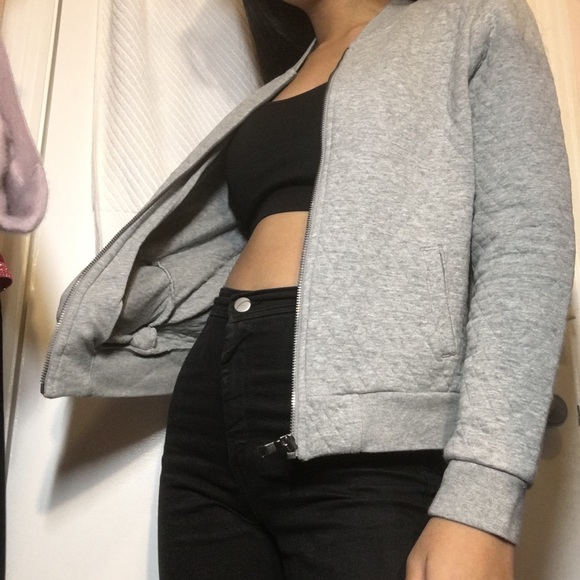 THICK GREY ZIP UP SWEATER - Picture 2 of 6